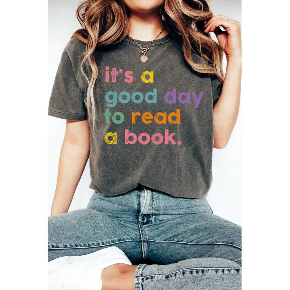 NEW KISSED APPAREL it's a good day to read a book tee in pepper